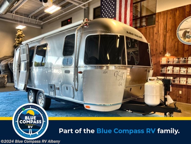New 2024 Airstream Flying Cloud 23FB Twin available in Latham, New York