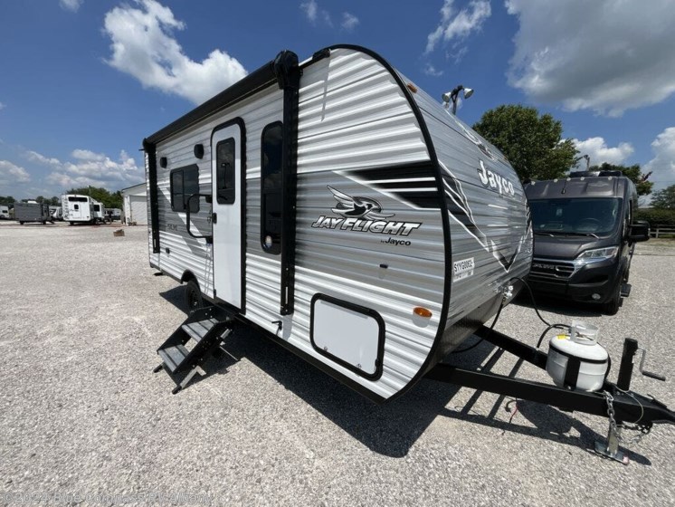 New 2025 Jayco Jay Flight SLX 175FQ available in Latham, New York