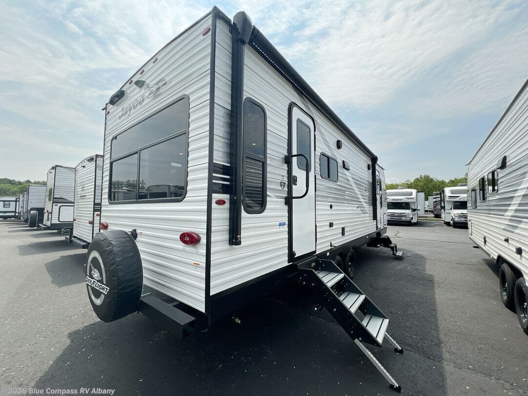 New 2025 Jayco Jay Flight SLX 262RLS available in Latham, New York