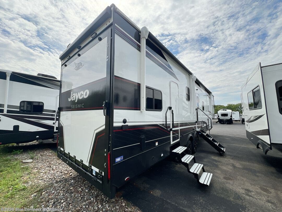 New 2025 Jayco Seismic 359 available in Latham, New York