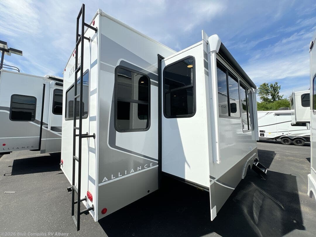 New 2026 Alliance RV Avenue 32RLS available in Latham, New York
