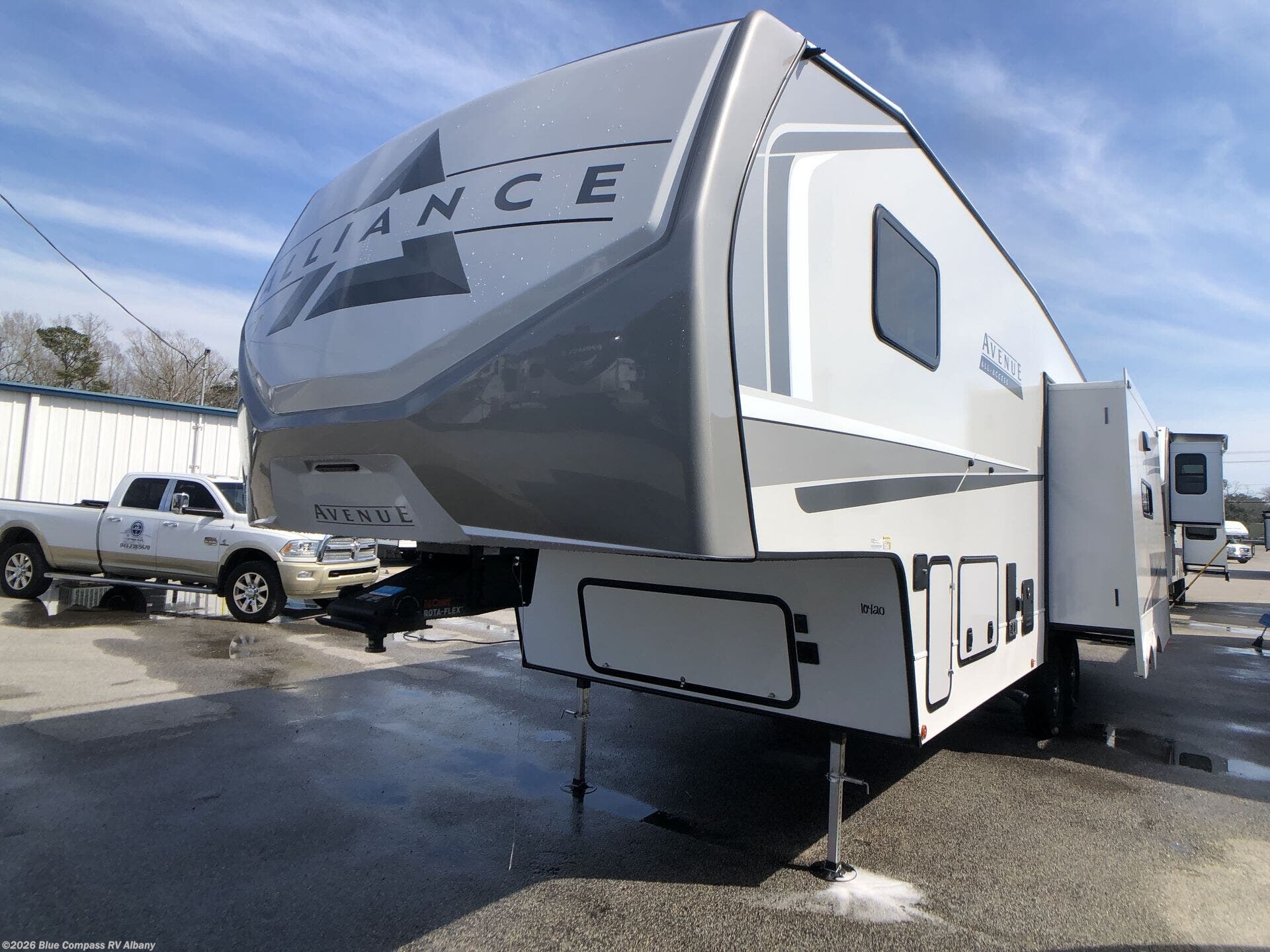 New 2025 Alliance RV Avenue All-Access 29RL available in Latham, New York