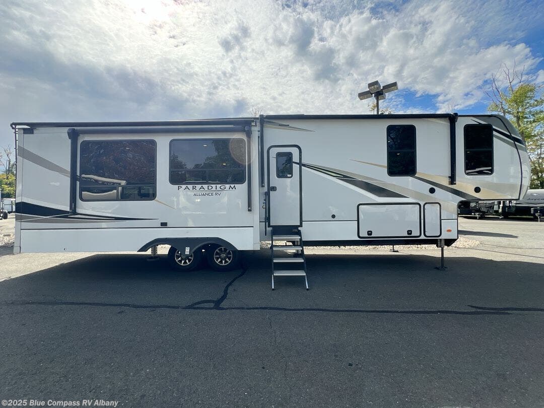 Used 2022 Alliance RV Paradigm 372RK available in Latham, New York