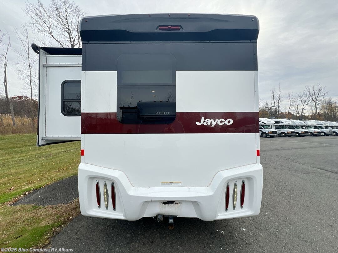 2018 Melbourne Prestige 24LP by Jayco from Blue Compass RV Albany in Latham, New York