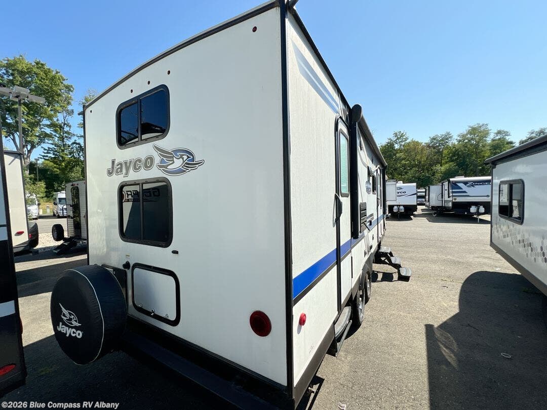 Used 2018 Jayco Jay Feather 23BHM available in Latham, New York