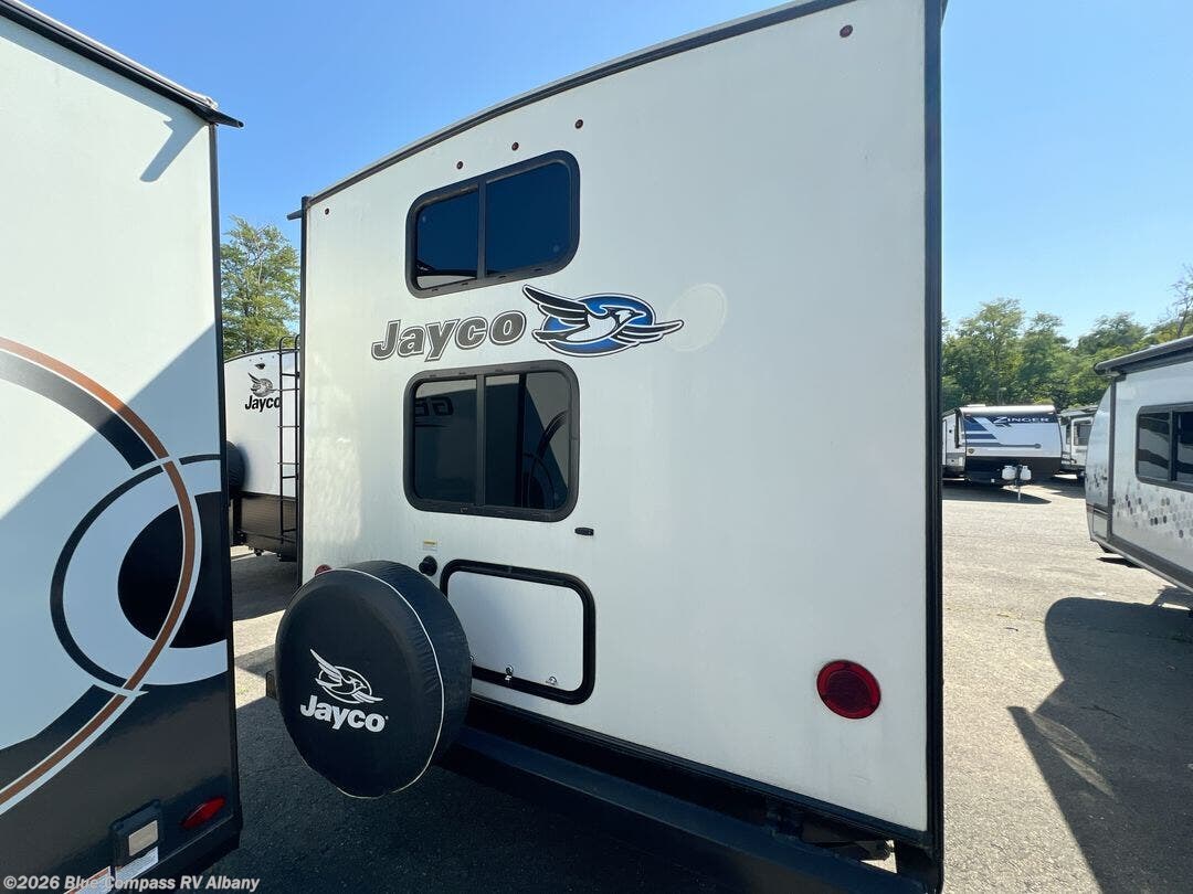 2018 Jay Feather 23BHM by Jayco from Blue Compass RV Albany in Latham, New York