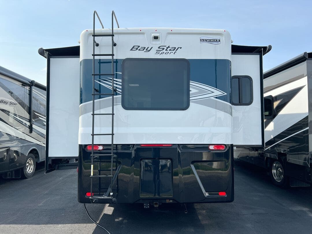 Used 2025 Newmar Bay Star Sport 3225 available in Latham, New York
