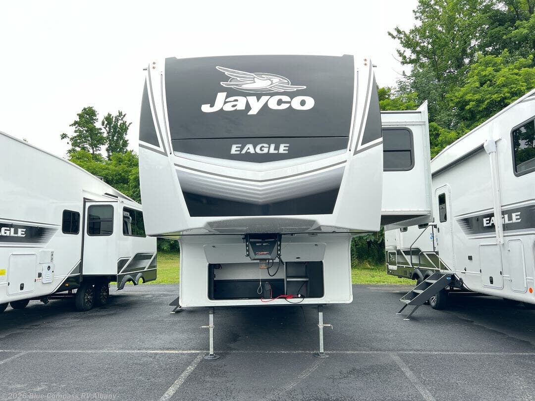 New 2026 Jayco Eagle 335LSTS available in Latham, New York