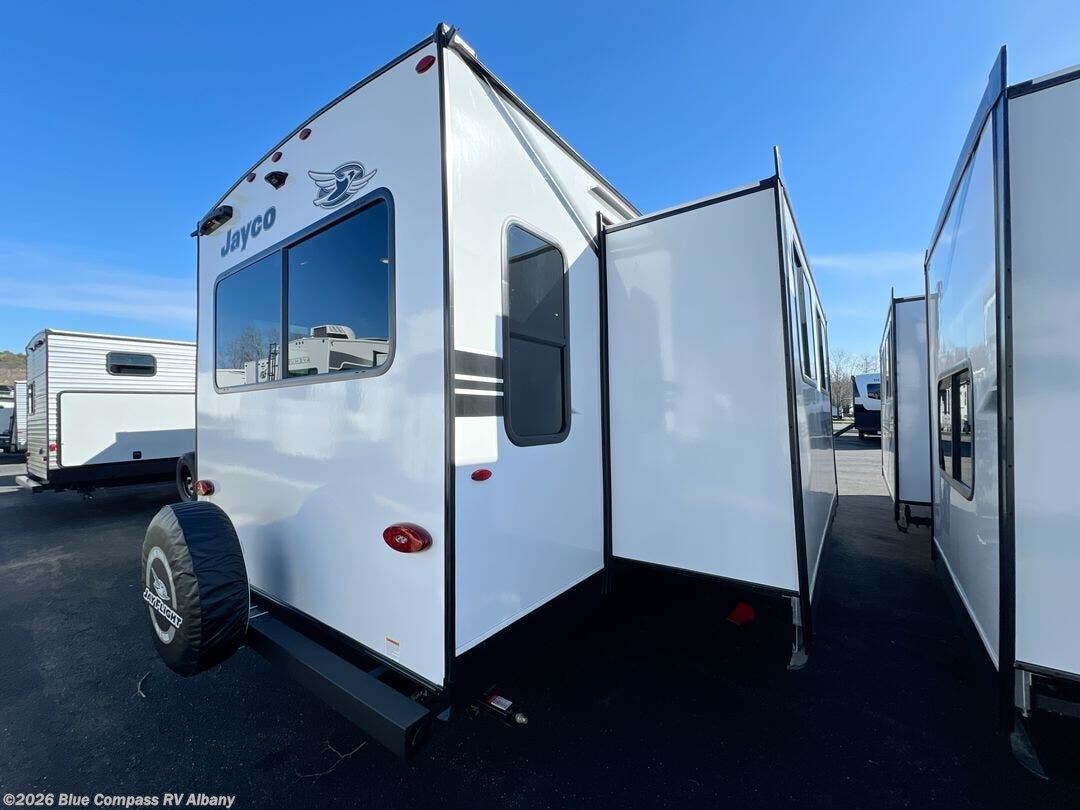 New 2026 Jayco Jay Flight SLX 334RTS available in Latham, New York