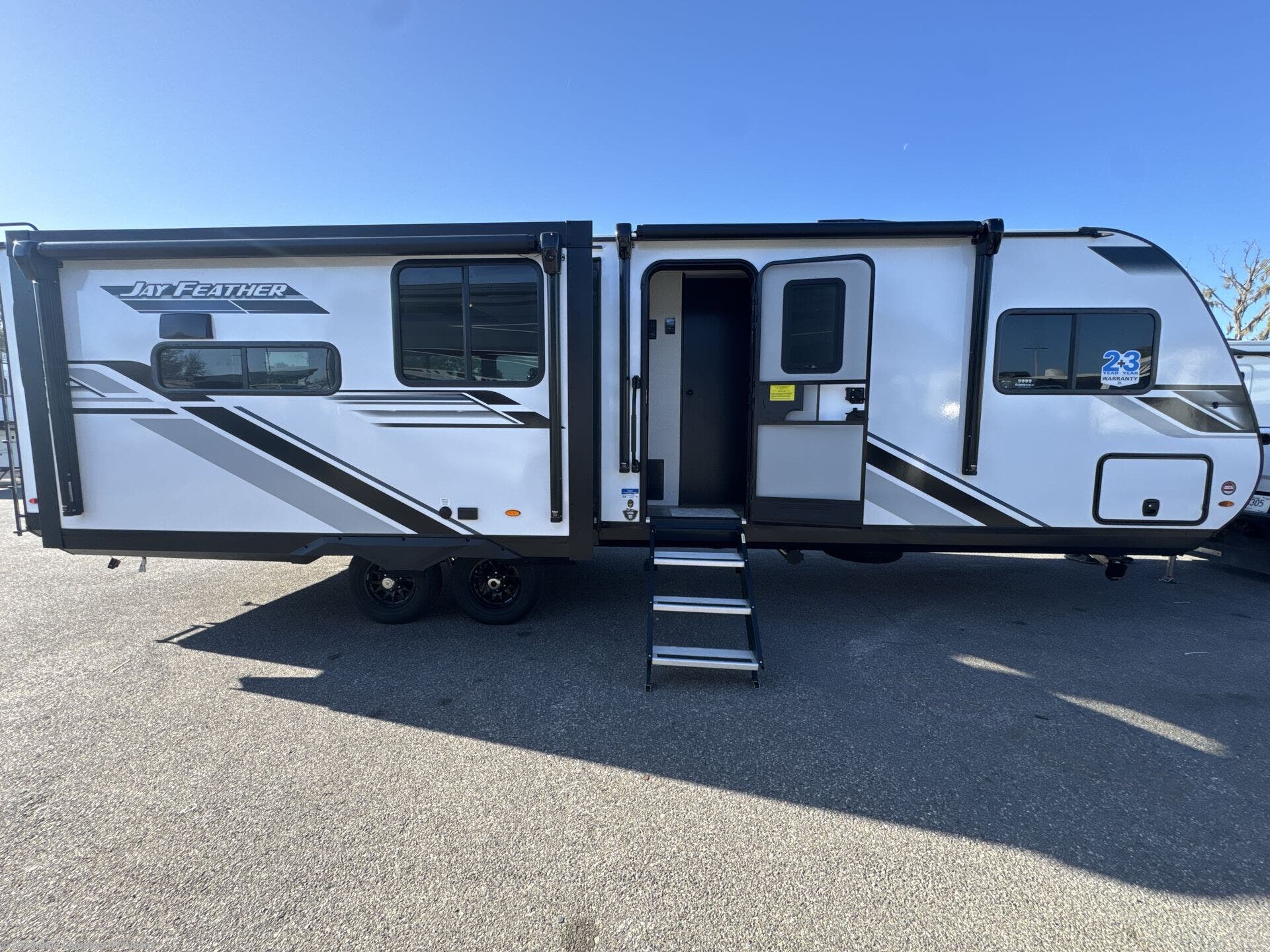 2026 Jay Feather 27MK by Jayco from Blue Compass RV Albany in Latham, New York