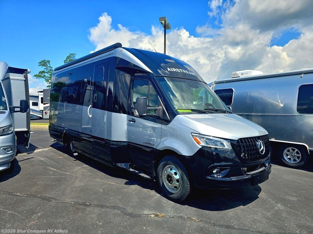 2026 Atlas 25RT Std. Model by Airstream from Blue Compass RV Albany in Latham, New York