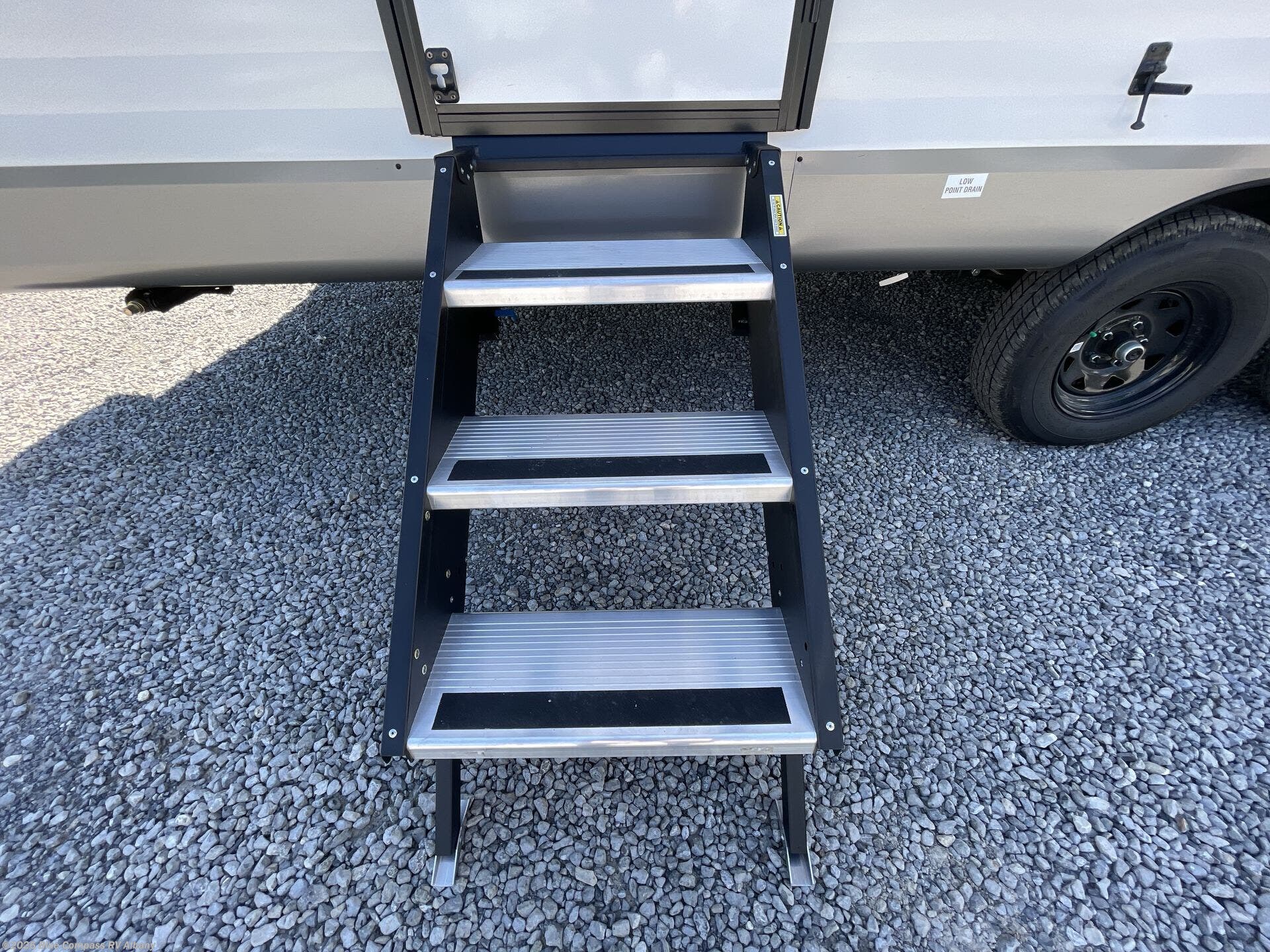 New 2026 Jayco Jay Flight SLX 262RLS available in Latham, New York