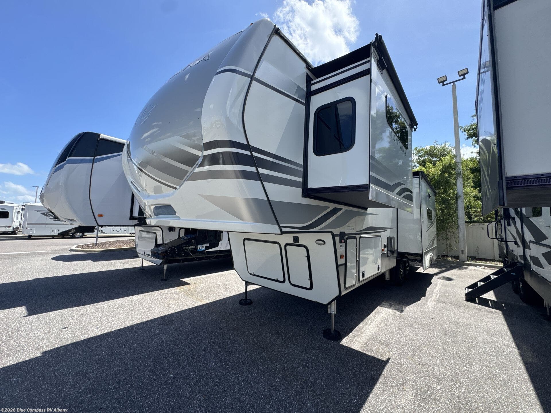 Used 2022 Keystone Montana 3121RL available in Latham, New York