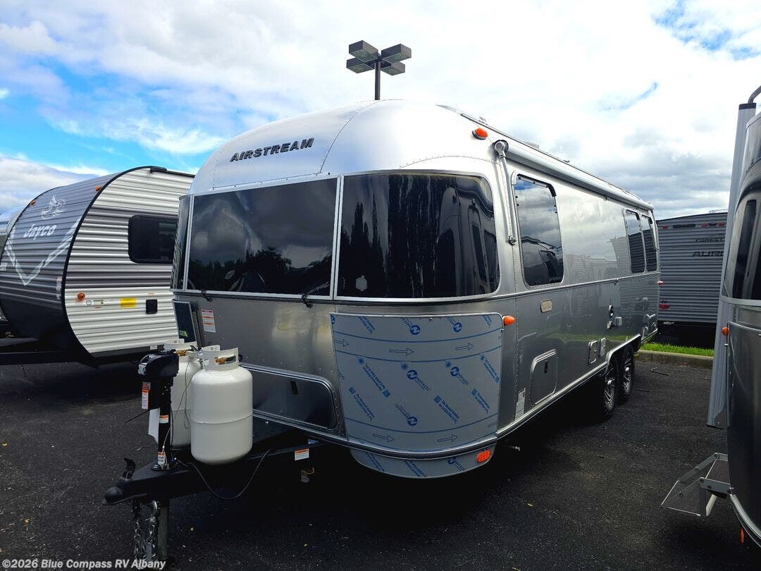New 2027 Airstream Trade Wind 25FB Twin available in Latham, New York