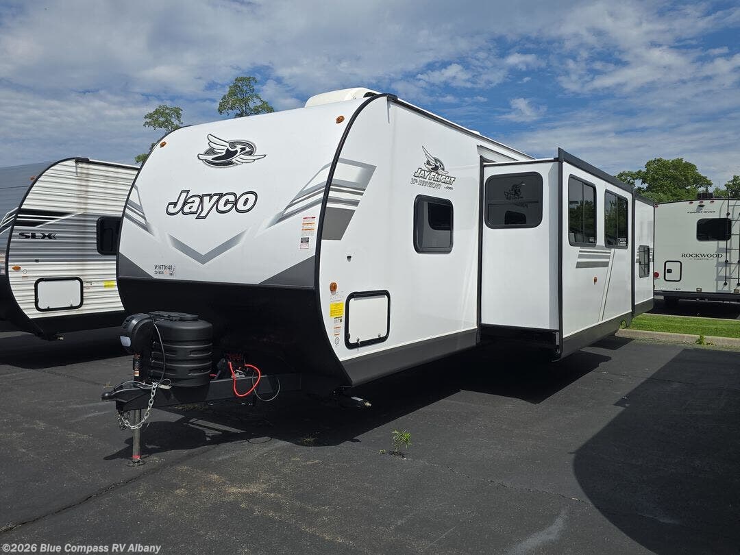 New 2027 Jayco Jay Flight 321BDS available in Latham, New York
