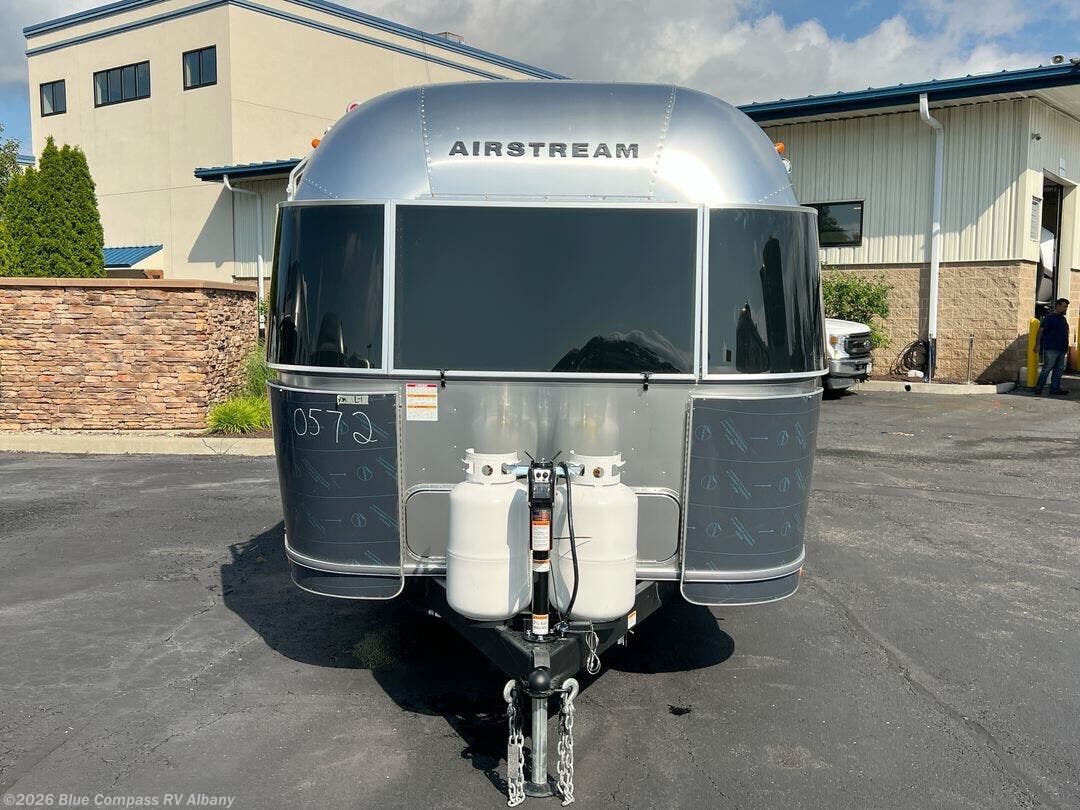 2027 Trade Wind 23FB Twin by Airstream from Blue Compass RV Albany in Latham, New York