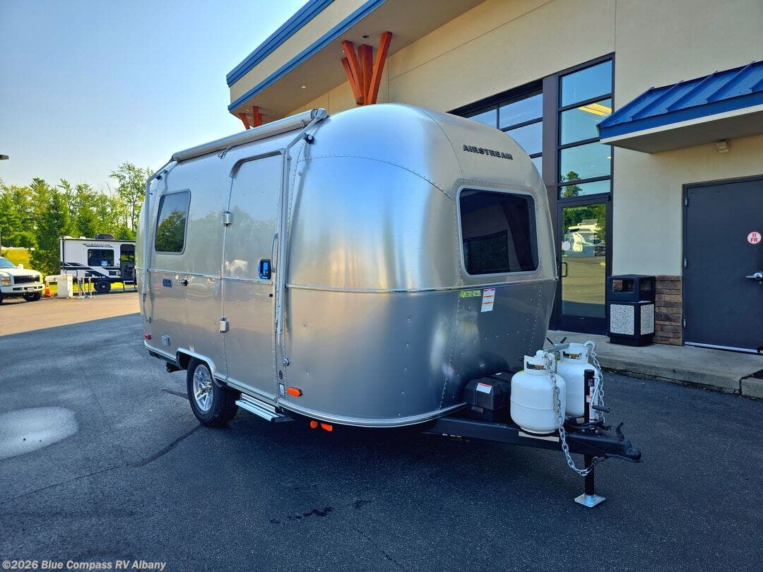 2027 World Traveler 17RB by Airstream from Blue Compass RV Albany in Latham, New York
