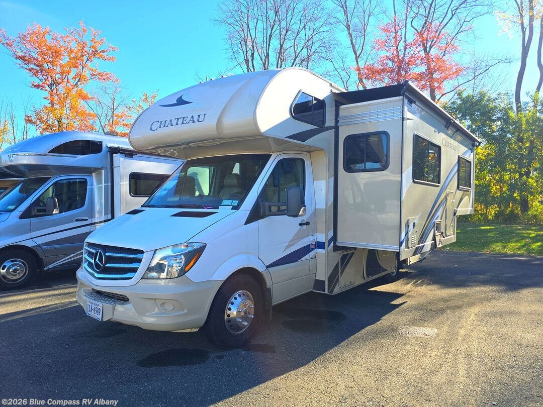 Used 2018 Thor Motor Coach Chateau 24BL available in Latham, New York