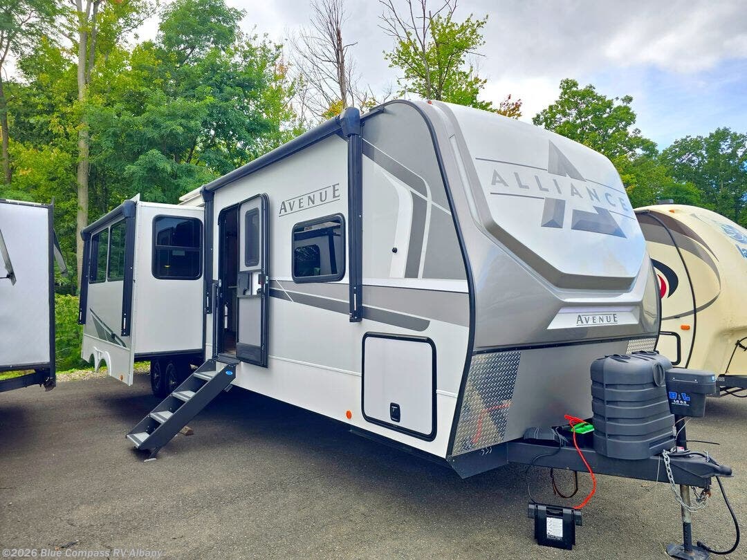 2025 Avenue 333BH by Alliance RV from Blue Compass RV Albany in Latham, New York