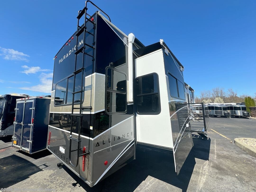 New 2026 Alliance RV Paradigm 388SP available in Latham, New York