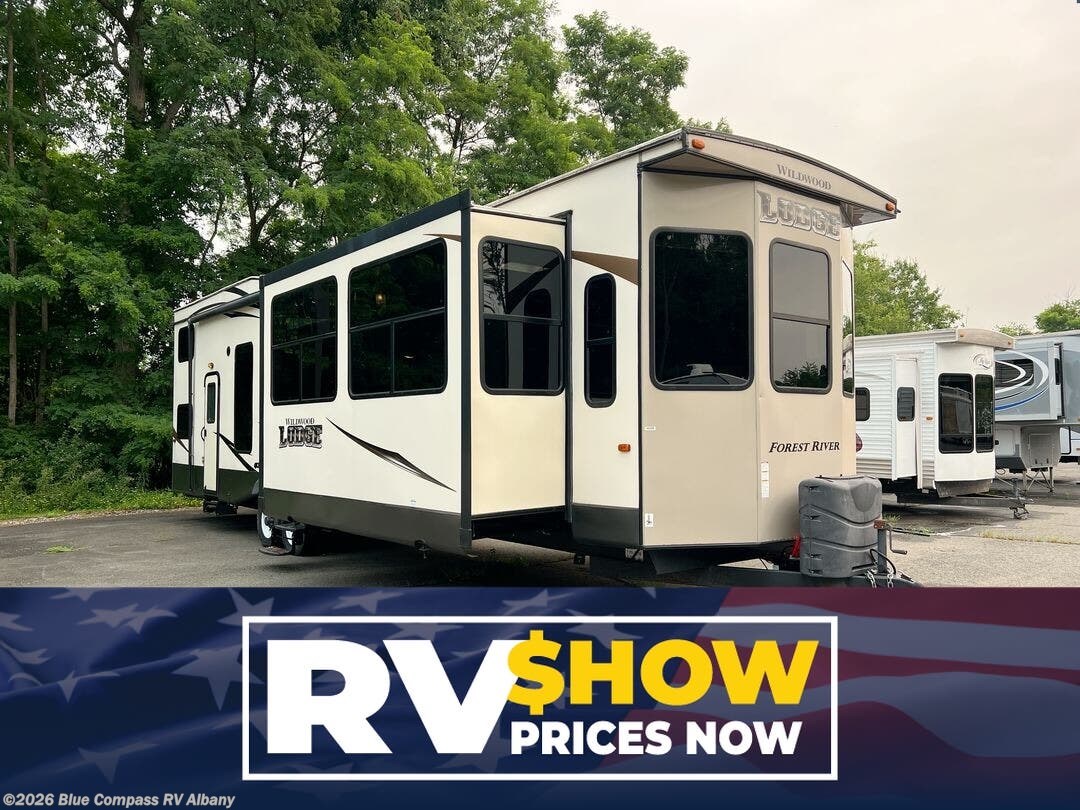 2016 Forest River Wildwood Lodge 4092BFL - Used Destination Trailer For Sale by Blue Compass RV Albany in Latham, New York features Slideout