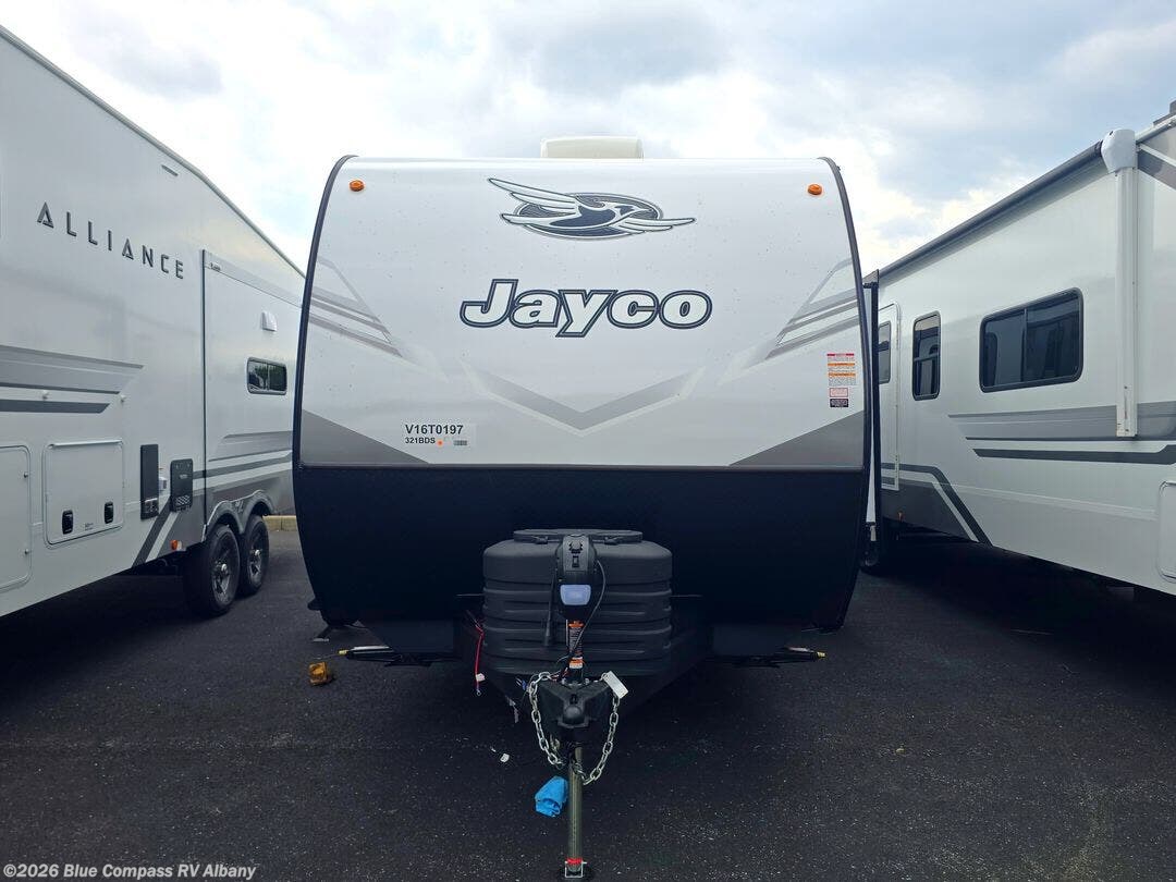 New 2027 Jayco Jay Flight 321BDS available in Latham, New York