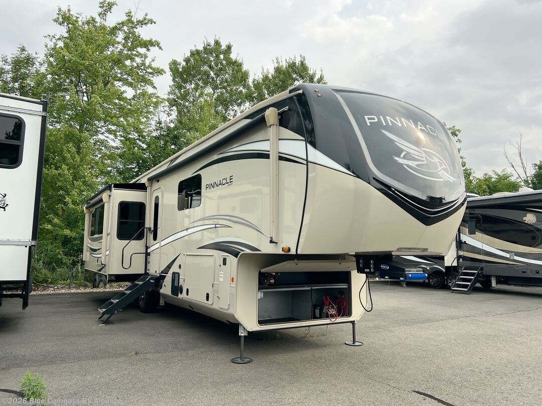 2023 Pinnacle 36FBTS by Jayco from Blue Compass RV Albany in Latham, New York