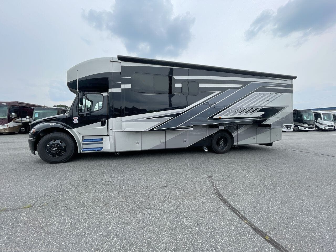 New 2027 Newmar Grand Star 3444 available in Latham, New York
