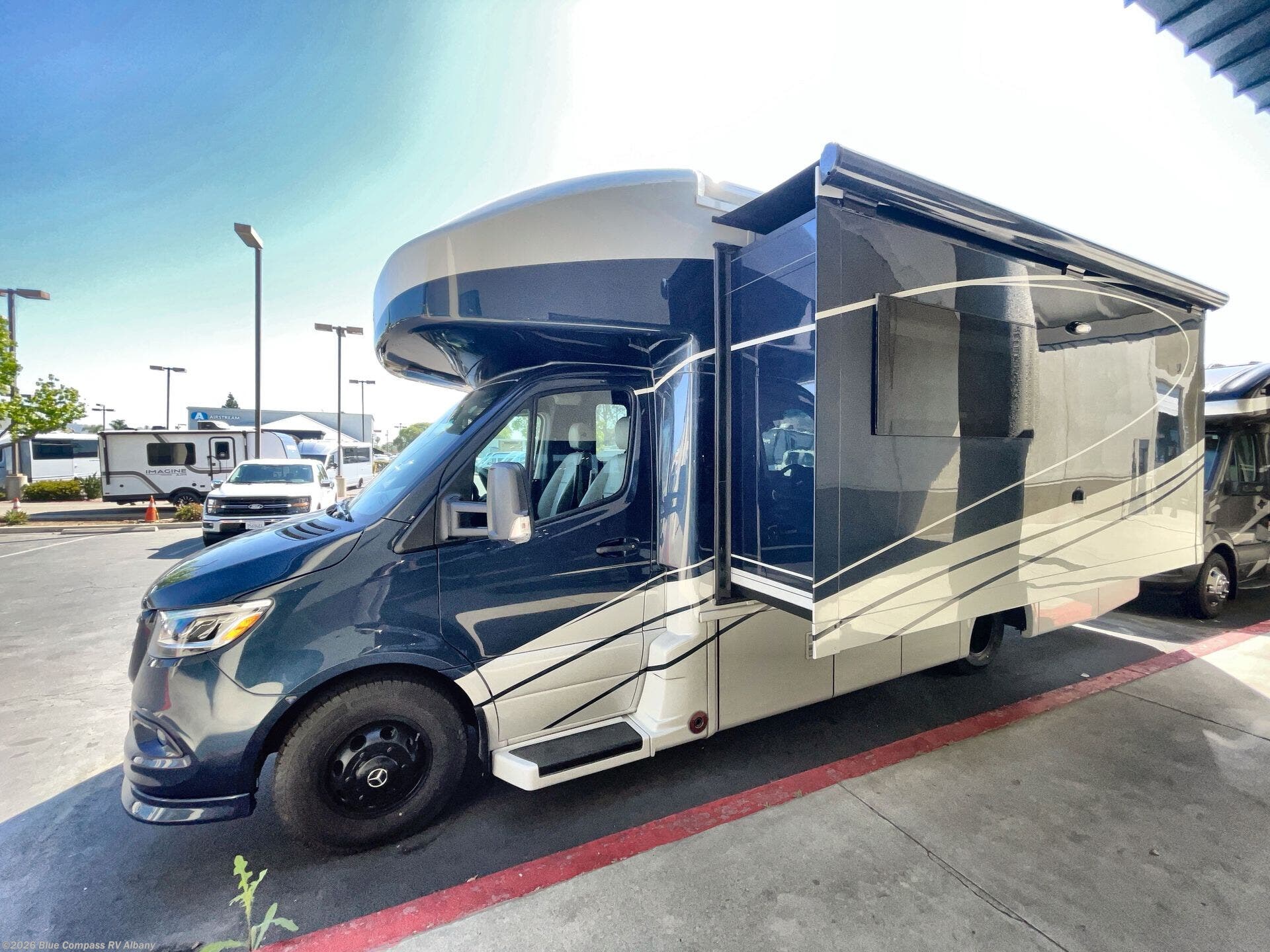New 2027 Newmar Freedom Aire 2515 available in Latham, New York