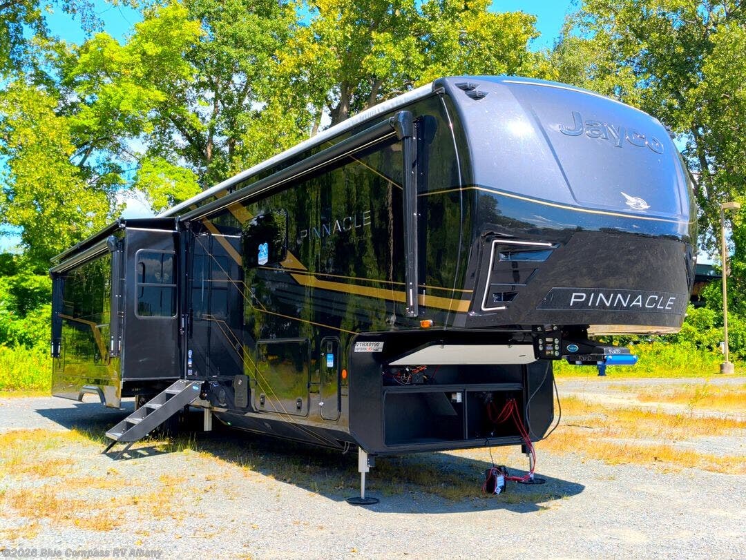 2027 Pinnacle 38FBRK by Jayco from Blue Compass RV Albany in Latham, New York