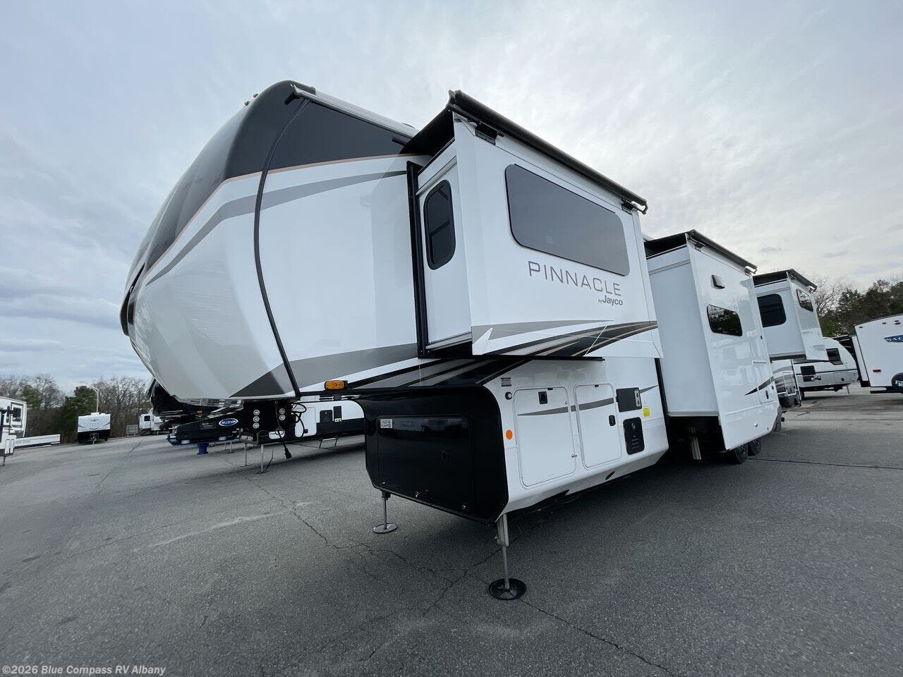 2027 Pinnacle 39FLOK by Jayco from Blue Compass RV Albany in Latham, New York