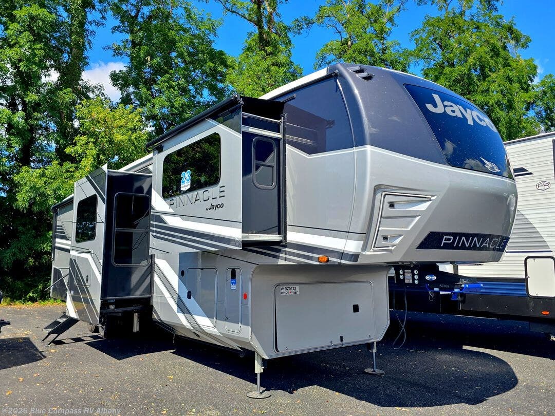 2027 Pinnacle 39FLOK by Jayco from Blue Compass RV Albany in Latham, New York