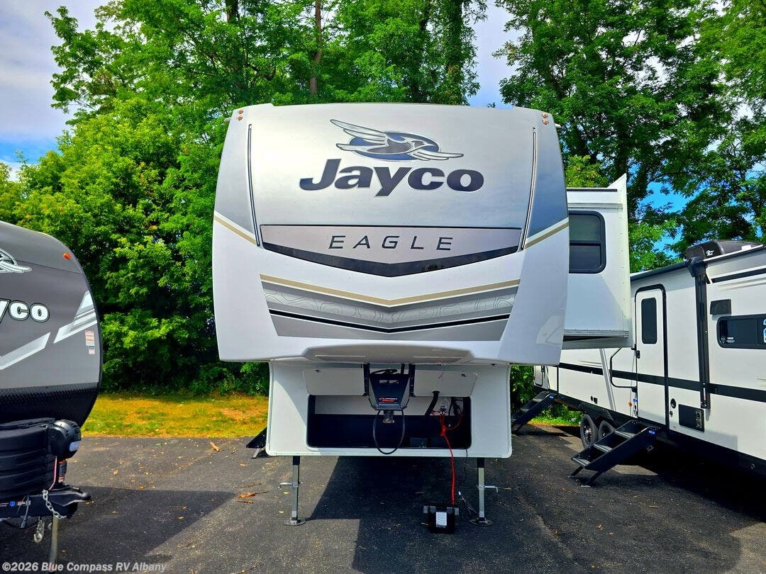 New 2027 Jayco Eagle 321RSTS available in Latham, New York