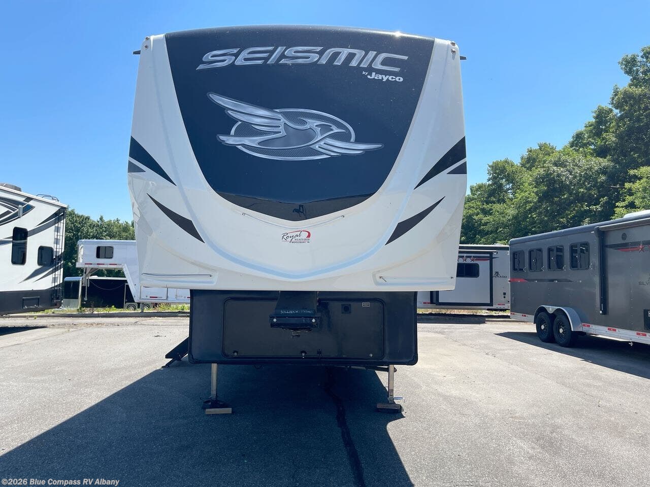 Used 2019 Jayco Seismic Luxury Series 3512 available in Latham, New York