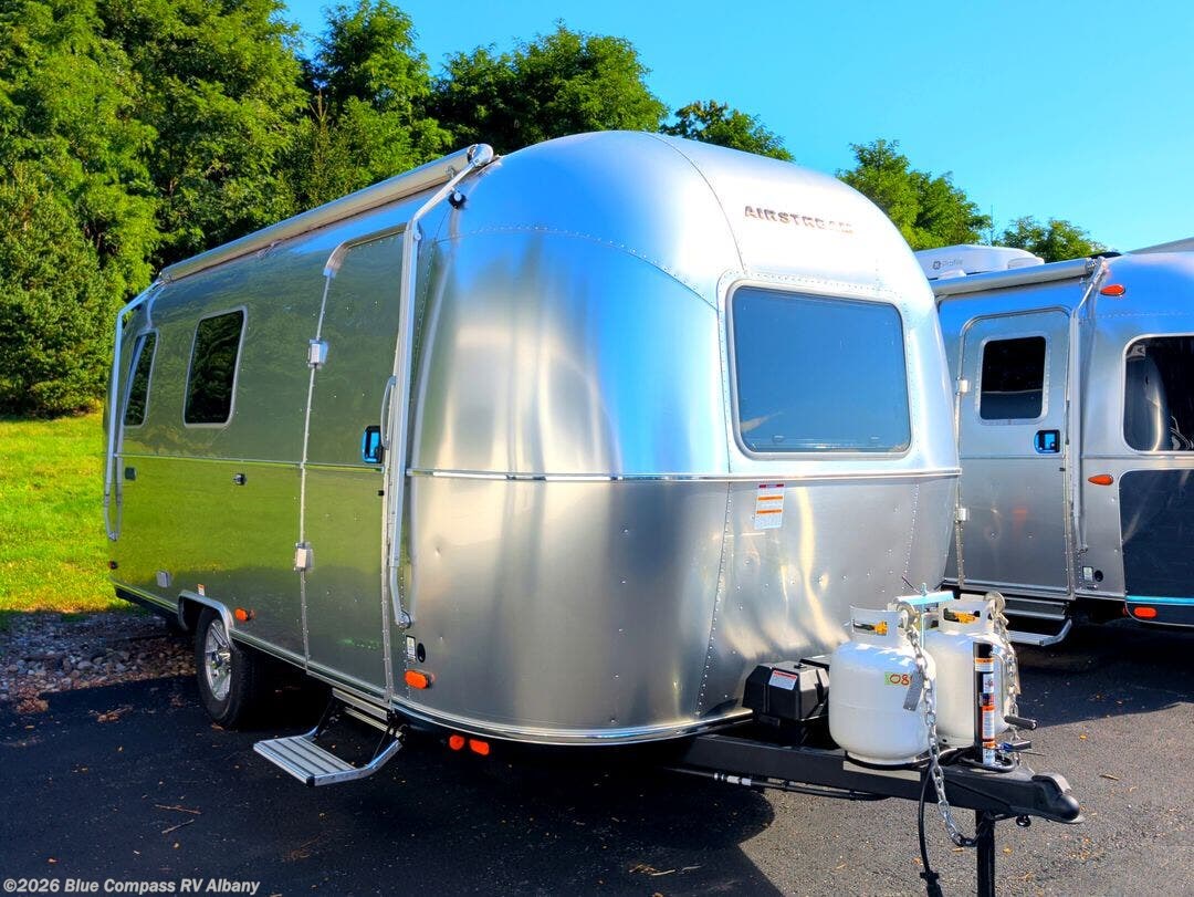 2027 World Traveler 22RB by Airstream from Blue Compass RV Albany in Latham, New York