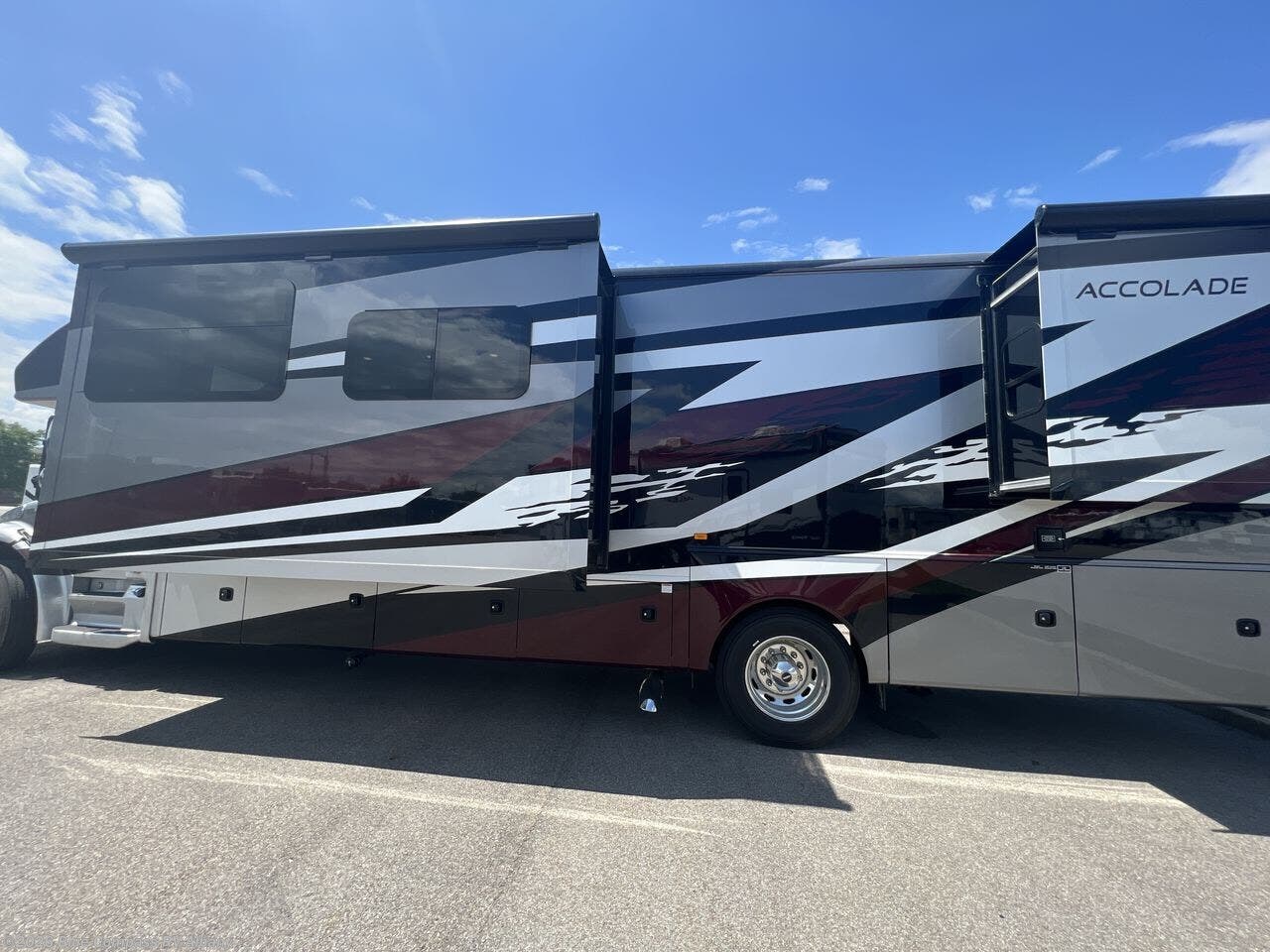 New 2027 Entegra Coach Accolade 37L available in Latham, New York