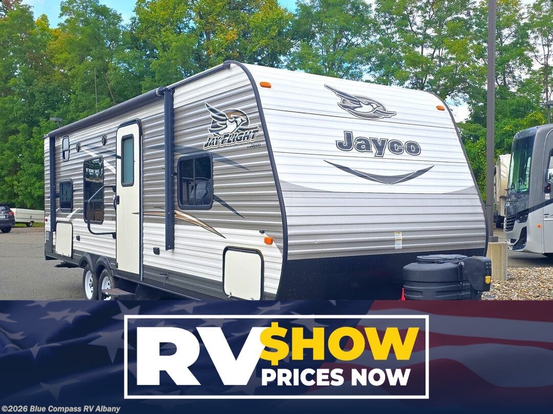 2016 Jayco Jay Flight 26BH - Used Travel Trailer For Sale by Blue Compass RV Albany in Latham, New York