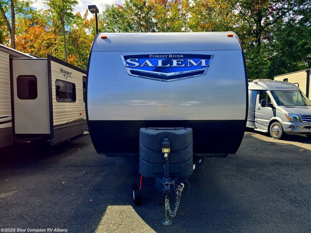 Used 2021 Forest River Salem 26DBUD available in Latham, New York