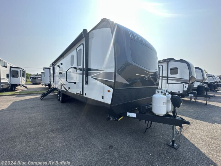 New 2024 Forest River Rockwood Ultra Lite 2911BS available in West Seneca, New York