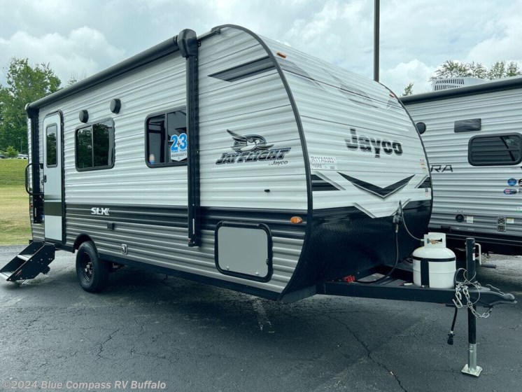 New 2024 Jayco Jay Flight SLX 195RB available in West Seneca, New York