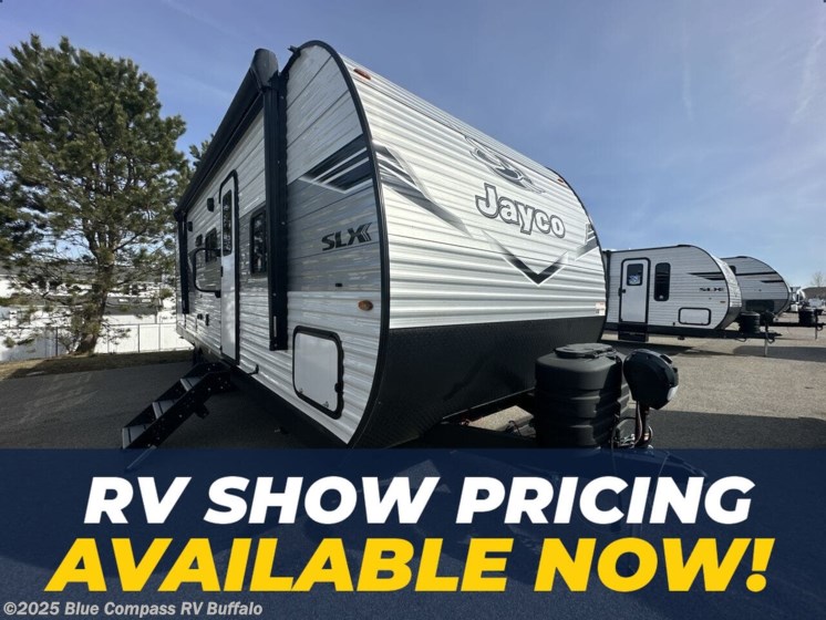 New 2025 Jayco Jay Flight SLX 261BHS available in West Seneca, New York