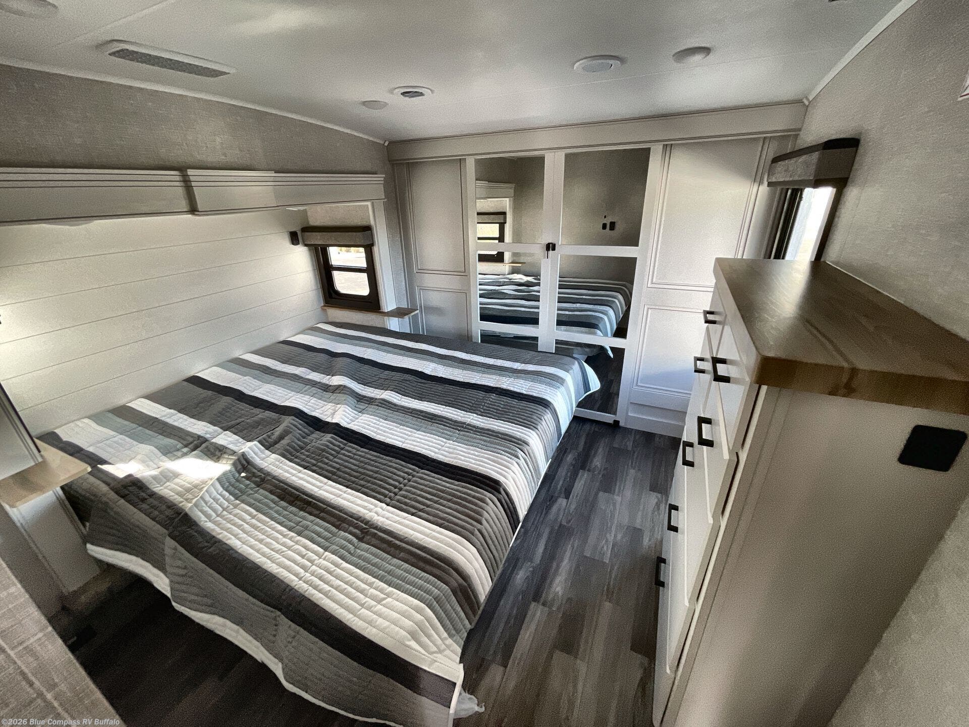 2025 Jayco Eagle 355MBQS RV for Sale in West Seneca, NY 14224 | T107583 ...