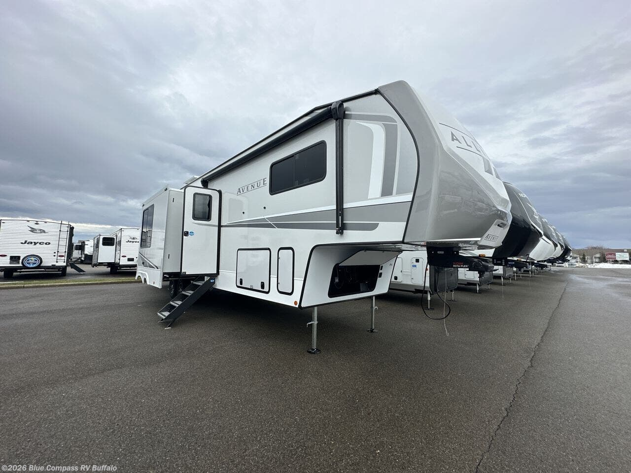 2025 Avenue 38DBL by Alliance RV from Blue Compass RV Buffalo in West Seneca, New York