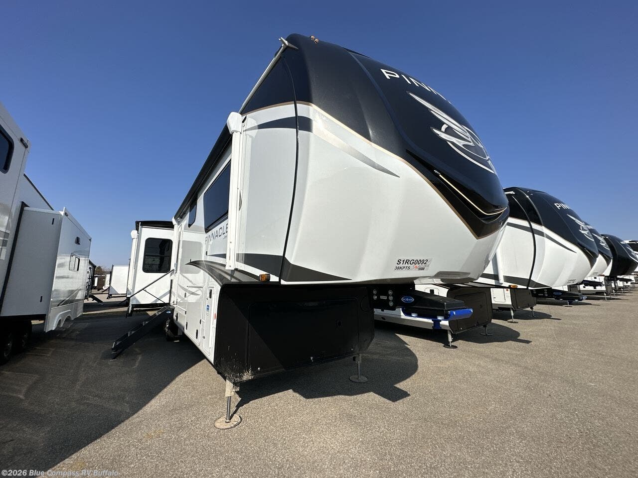 New 2025 Jayco Pinnacle 38KPTS available in West Seneca, New York