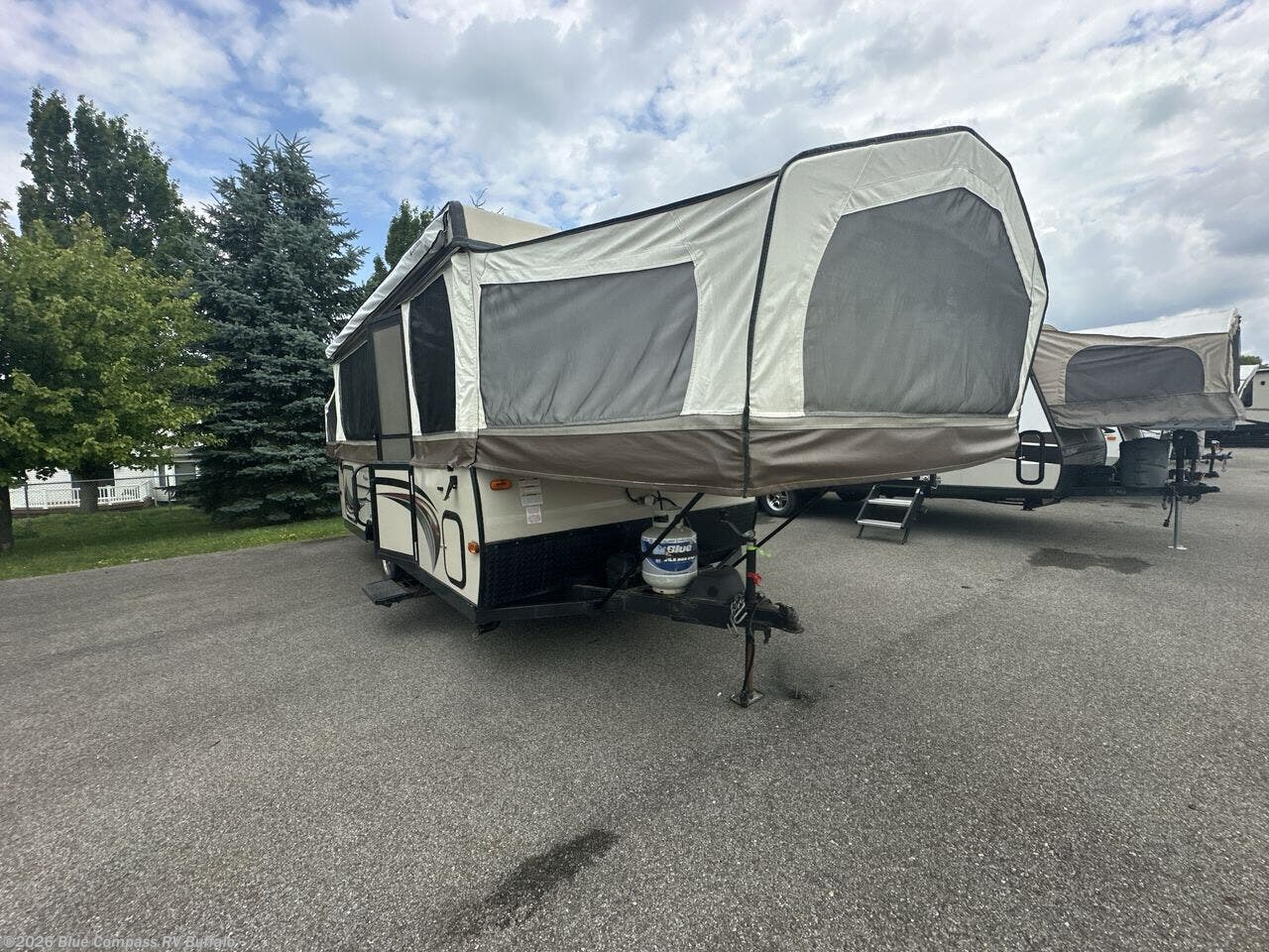Used 2016 Forest River Rockwood Premier 2716G available in West Seneca, New York