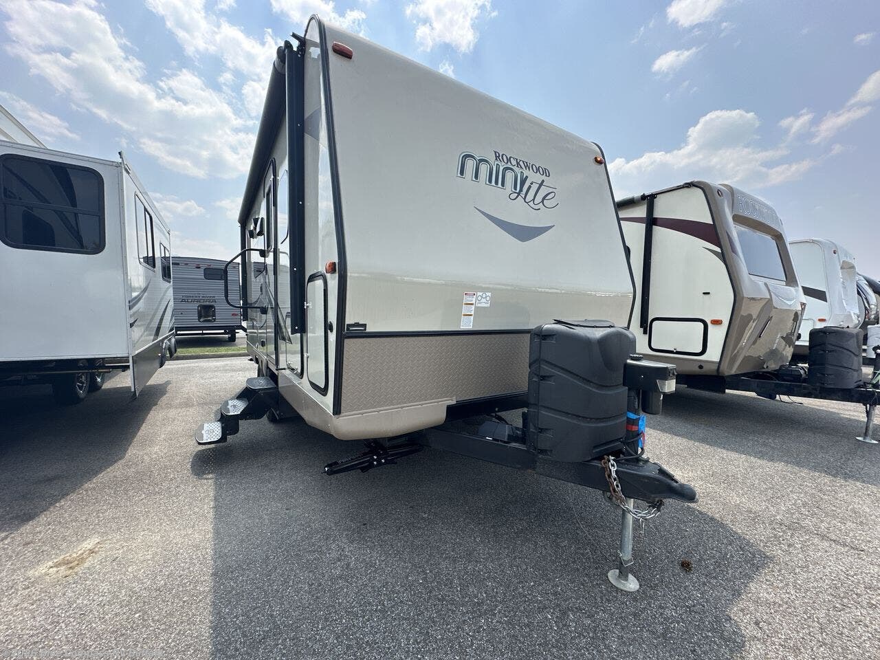 Used 2018 Forest River Rockwood Mini Lite 2104S available in West Seneca, New York