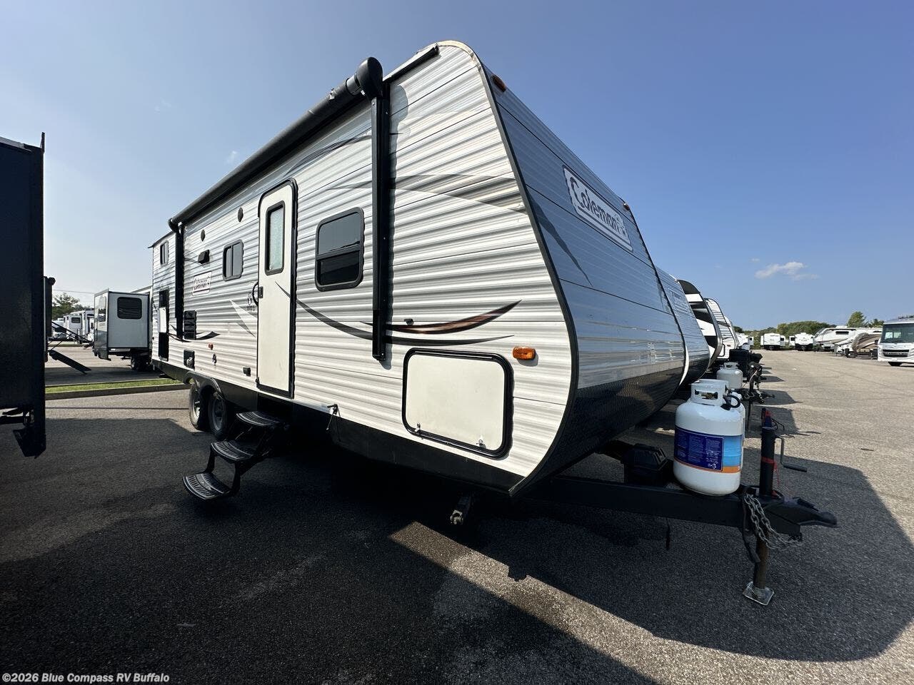 2017 Lantern Series 314BH by Coleman from Blue Compass RV Buffalo in West Seneca, New York