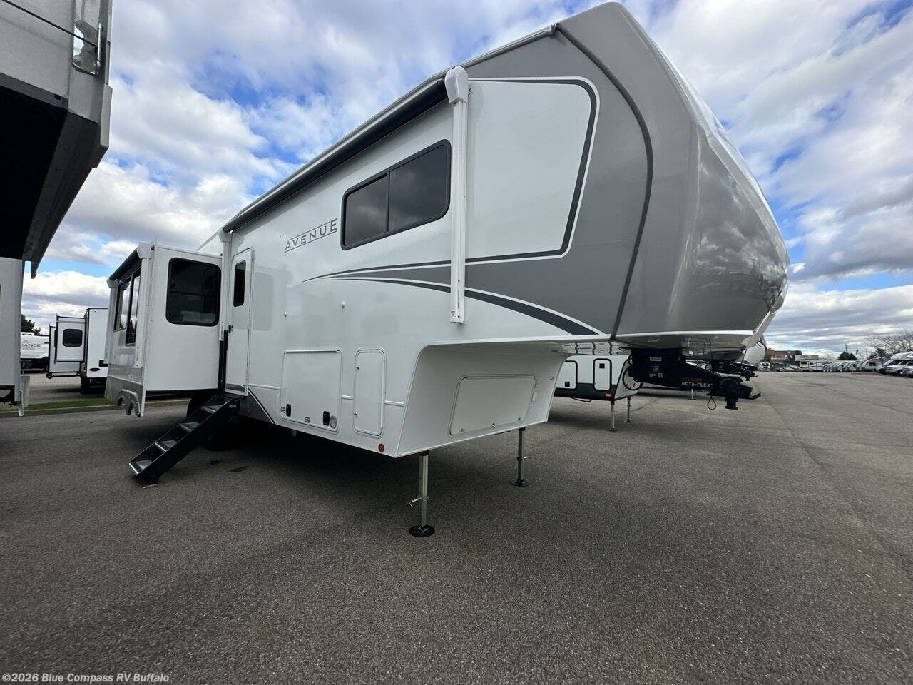 2026 Avenue 32RLS by Alliance RV from Blue Compass RV Buffalo in West Seneca, New York