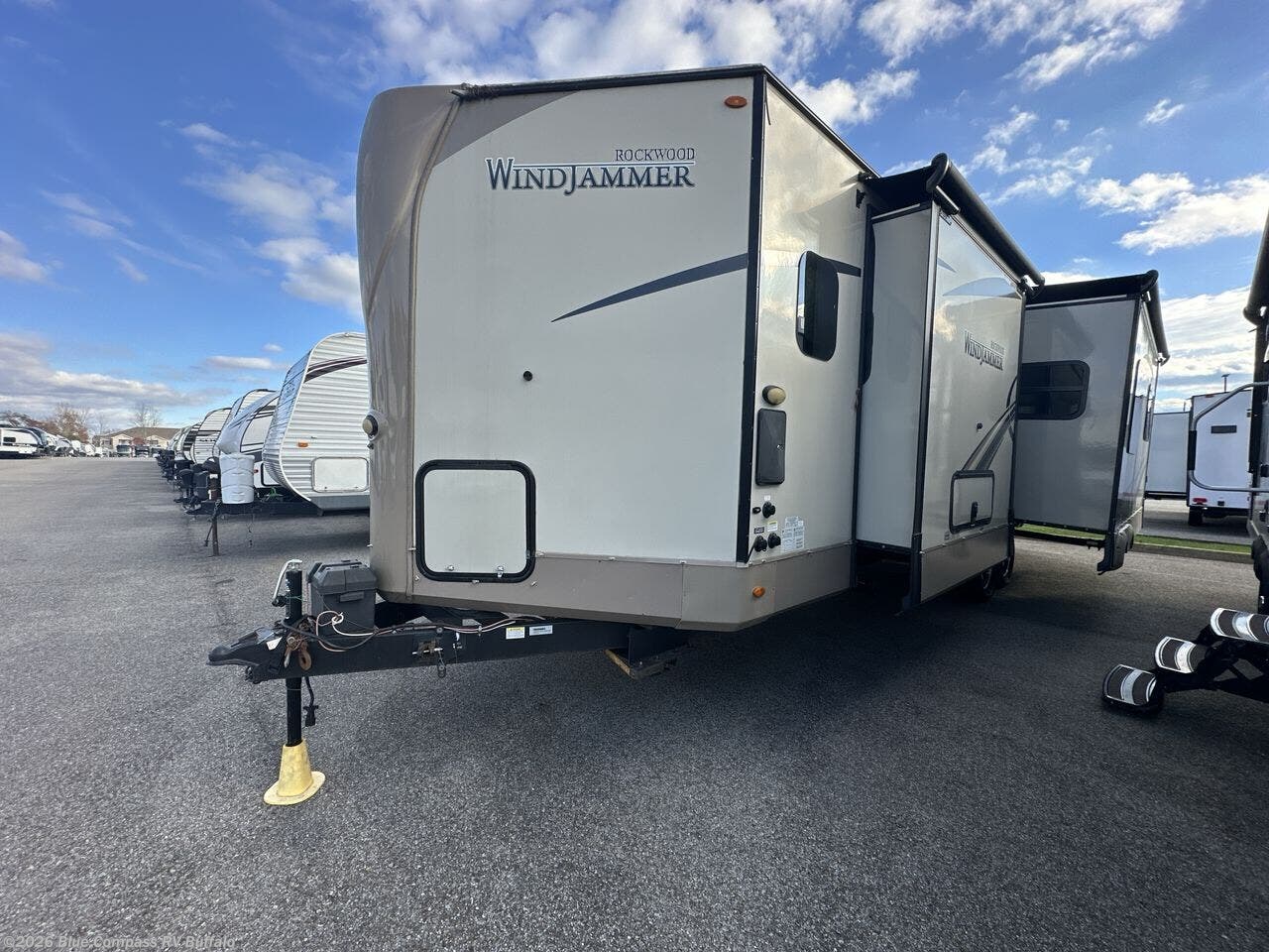 Used 2018 Forest River Rockwood Wind Jammer 2715VS available in West Seneca, New York