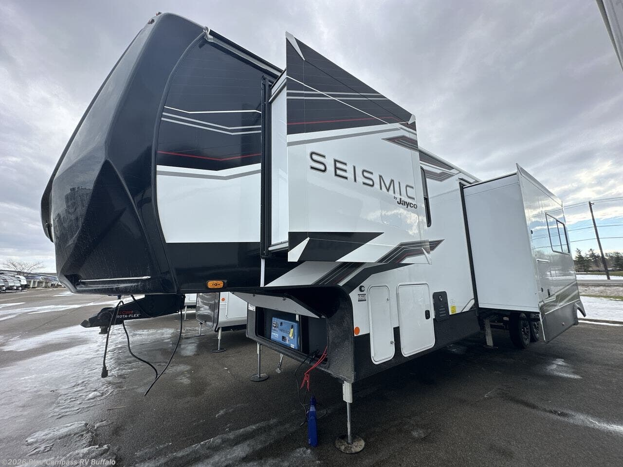 2026 Seismic 359 by Jayco from Blue Compass RV Buffalo in West Seneca, New York